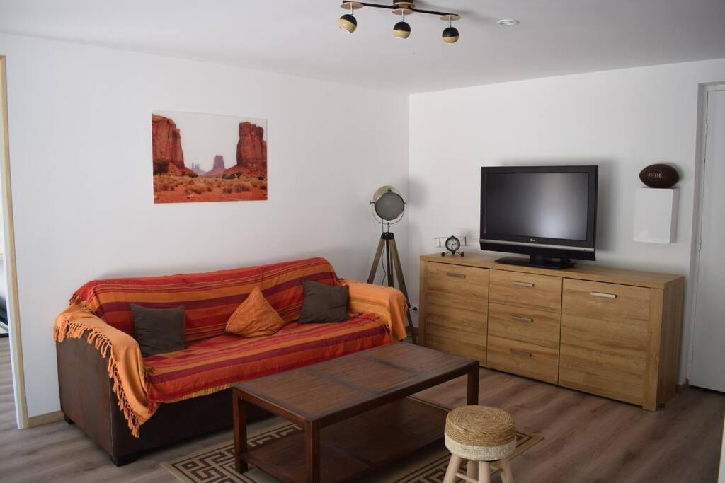 Appartement Neuf Et Independant Dans Rez-De-Villa Валорис Екстериор снимка